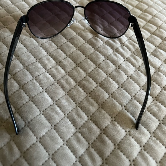 Mens NYS Sunglasses - Picture 4 of 5